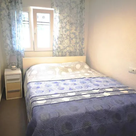 Cozy And Sunny Two Bedroom La Mata Апартаменты